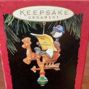 Hallmark 1994 Follow The Sun Christmas ornament